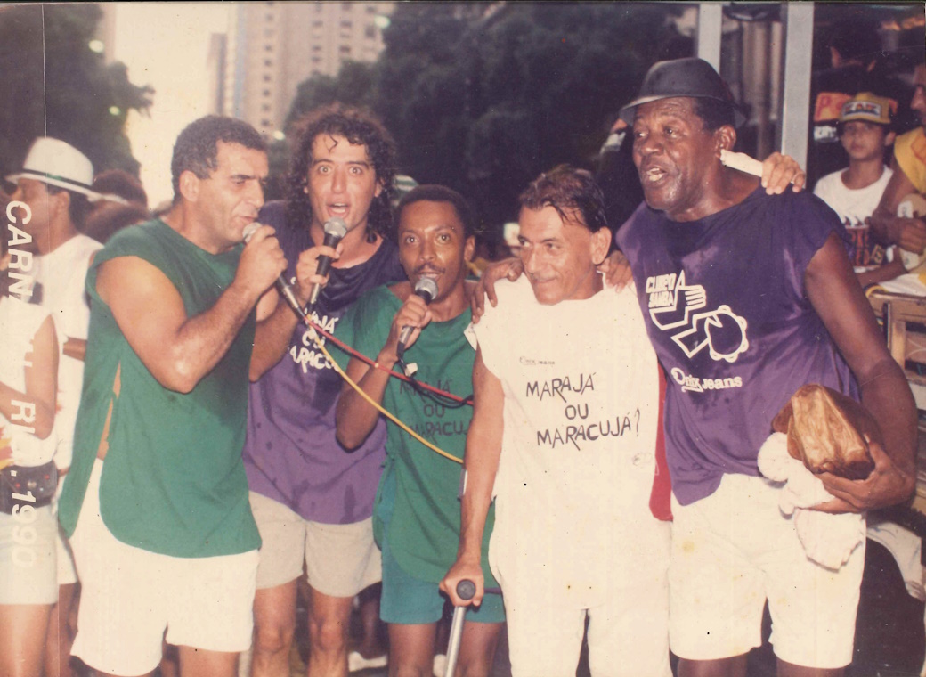 Na imagem

Didu Nogueira, Milton Banana, Cadete e Puxadores do Samba no
Bloco na Rio Branco